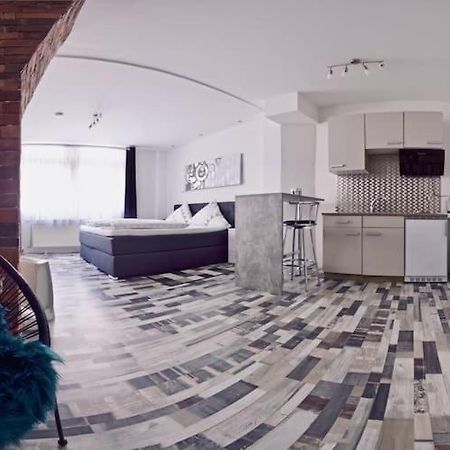 Moderne Wohnung Schwarzwald - In Bester Lage Direkt Am Fluss Bad Wildbad Ngoại thất bức ảnh
