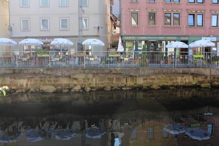 Moderne Wohnung Schwarzwald - In Bester Lage Direkt Am Fluss Bad Wildbad Ngoại thất bức ảnh