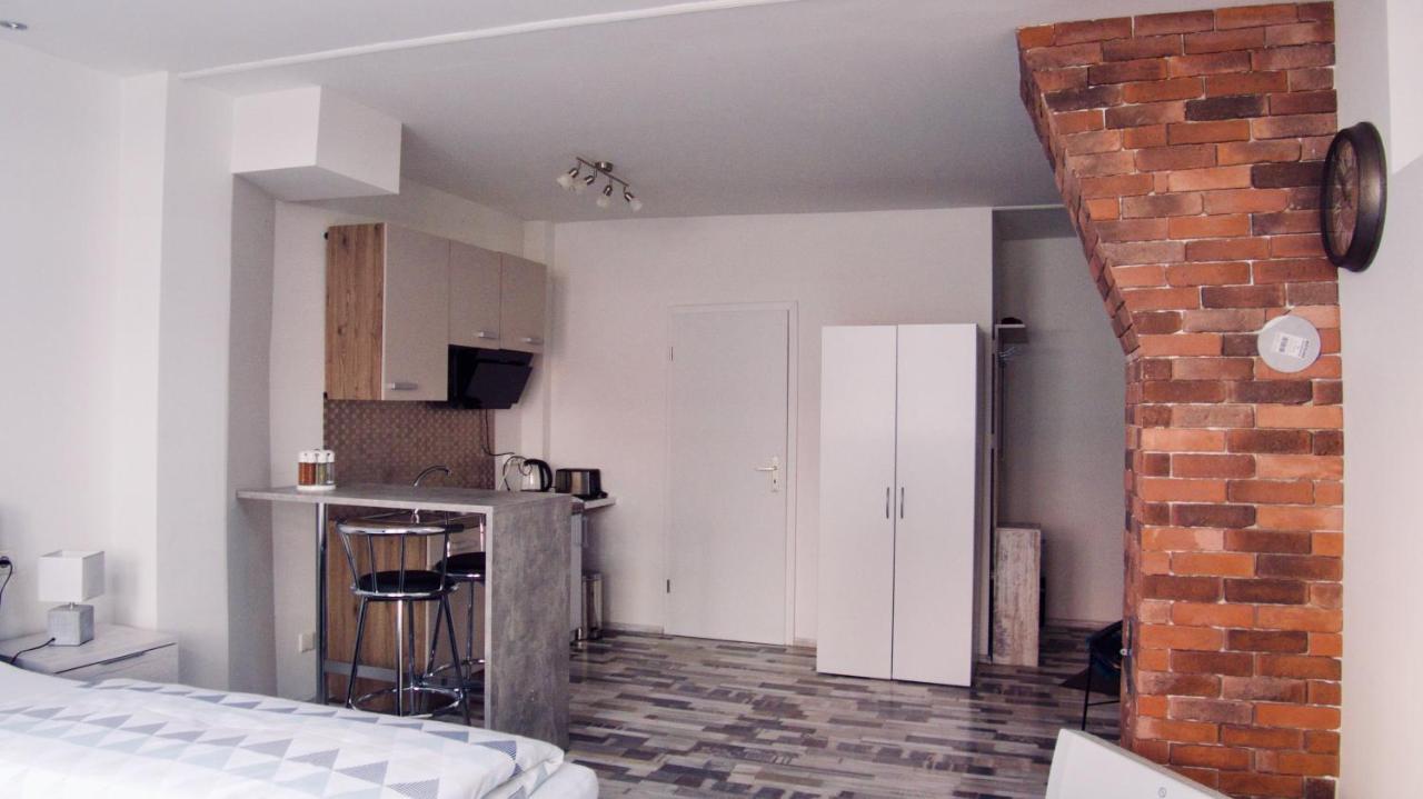 Moderne Wohnung Schwarzwald - In Bester Lage Direkt Am Fluss Bad Wildbad Ngoại thất bức ảnh