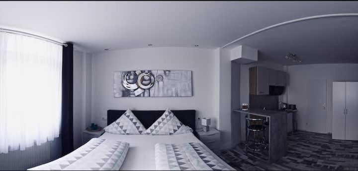 Moderne Wohnung Schwarzwald - In Bester Lage Direkt Am Fluss Bad Wildbad Ngoại thất bức ảnh